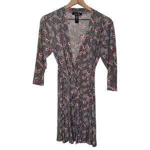 Floral Gray and Pink Women's‎ Robe